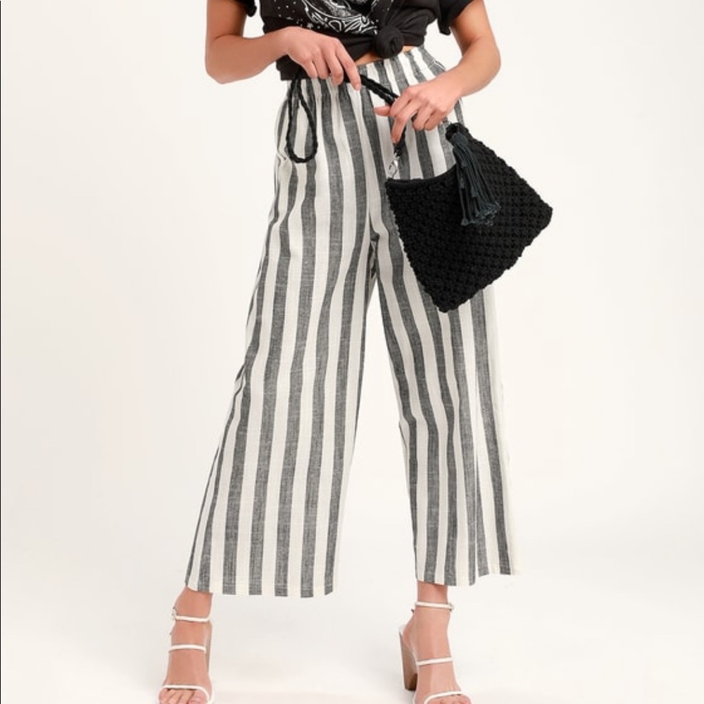 Lulus • Wild Stride Grey and White Striped Culottes • Womens Medium